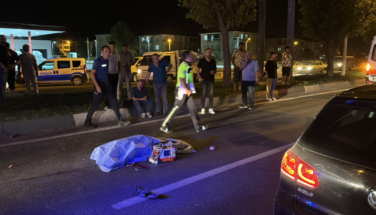 Kütahya'da aynı anda 2 kaza! 3 kişi hayatını kaybetti