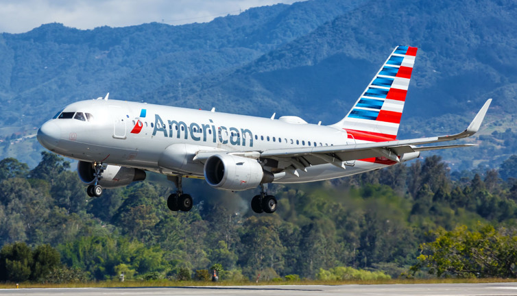 American Airlines, İsrail'e uçuşlarını durdurdu