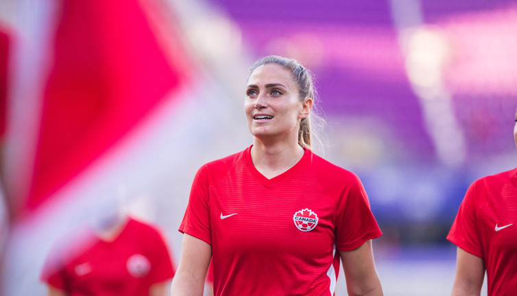 West Ham, Zadorsky'i duyurdu