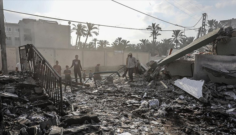 İsrail'in saldırılarında 10 Filistinli öldü