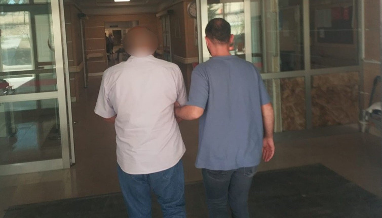 Rahatlığın böylesi. 21 yıl hapis cezası vardı araçla gezerken yakalandı