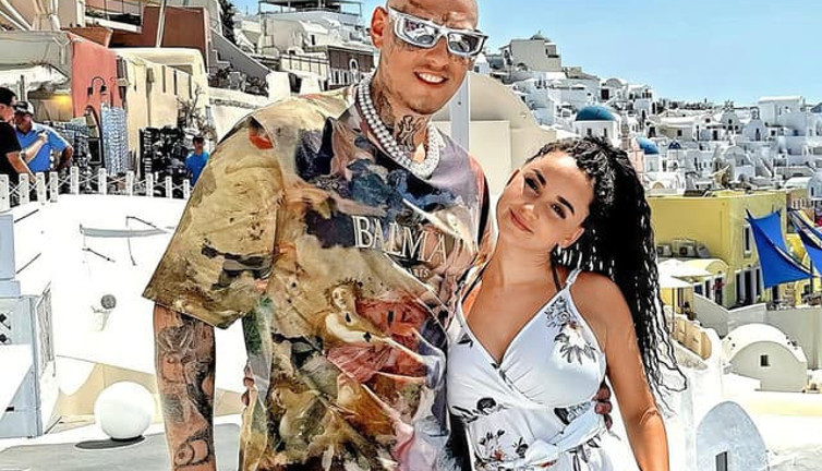 Ünlü çiftten üzücü haber