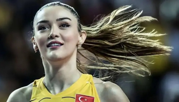 Ve Zehra Güneş sahnede. Son halini görenler şaşkına döndü