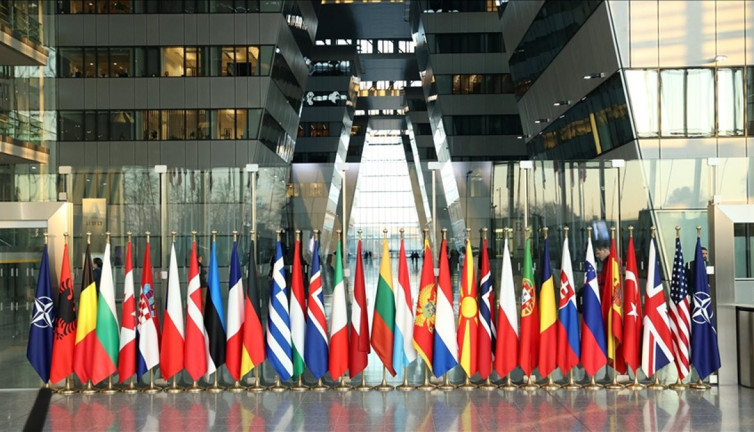 NATO-Ukrayna Konseyi Ukrayna'nın talebi üzerine toplanıyor