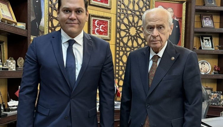 Martı kurucusu Öktem'den Bahçeli'ye ziyaret