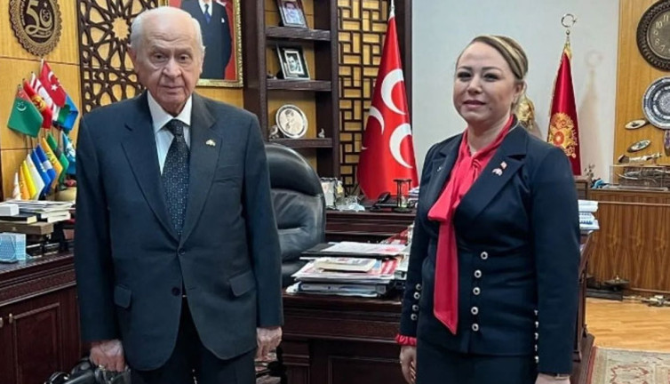 MHP'de dikkat çeken istifa! Aysun Bay sosyal medyadan açıkladı