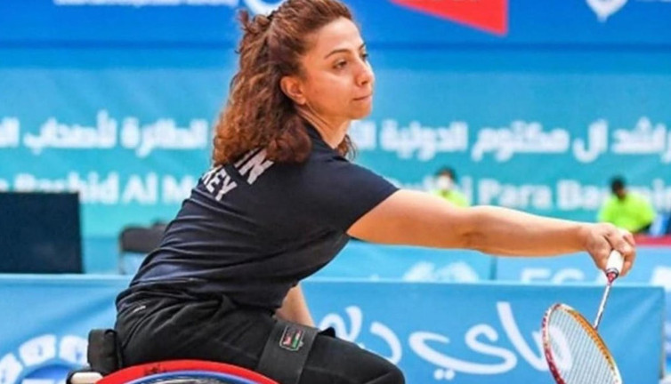 Milli sporcumuz Emine Seçkin şaşırttı