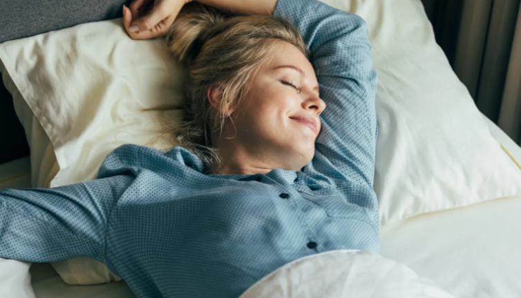 Sıcak yaz günlerinde serin ve rahat bir uyku çekmek için ne yapmak gerekir?