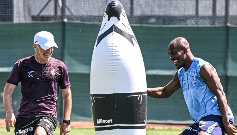 Önder Karaveli Trabzonspor'u sildi