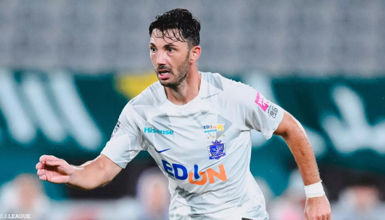 Tolgay Arslan Japonya'ya fazla geldi