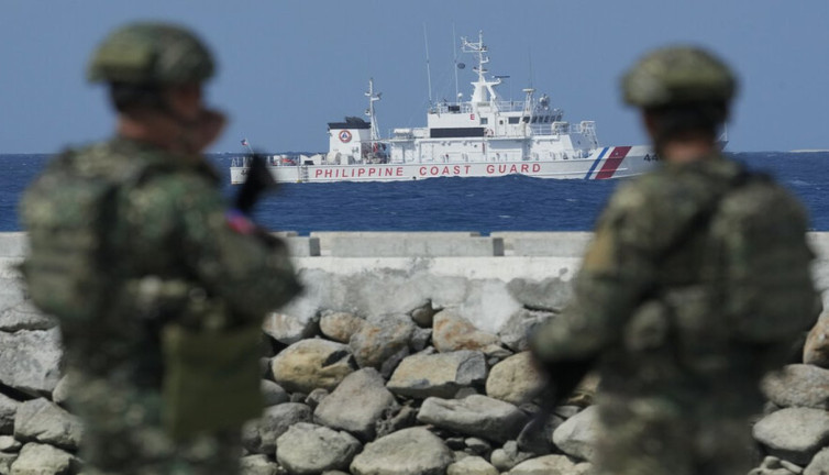 Asya Pasifik'te gerilim artıyor: Çin ile Filipinler sorunlu sulara yelken açtı