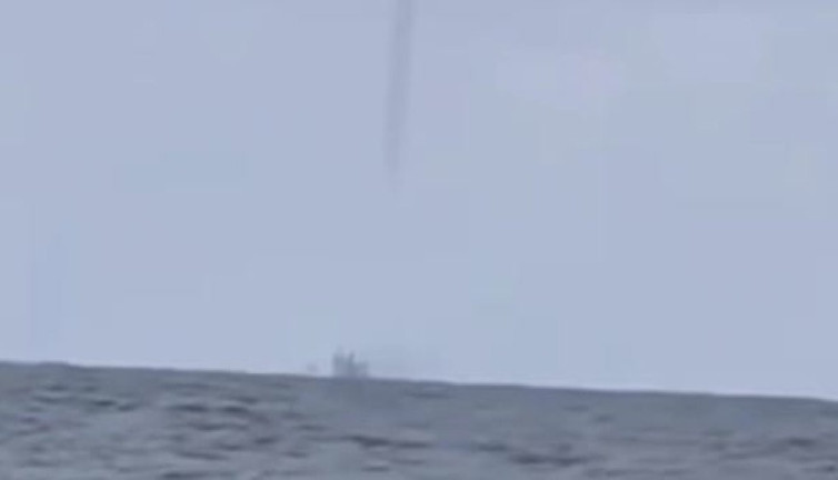 Riva'da çıkan hortum korkuttu