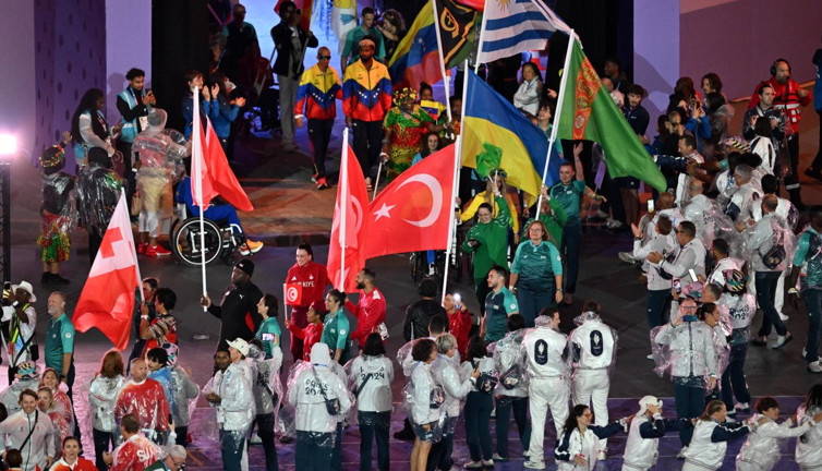 Paris 2024 Paralimpik Oyunları'nda kapanış töreni yapıldı