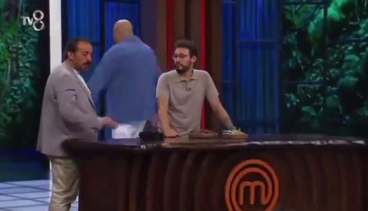 Somer Şefle Mehmet Şef stüdyoyu terk etti! Masterchef'te kriz