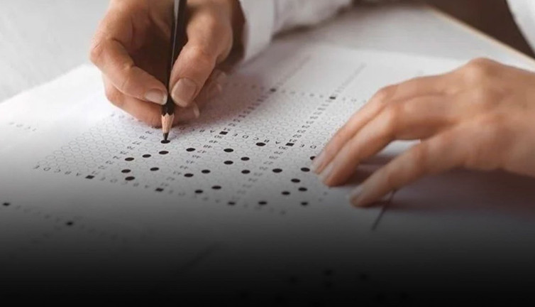 LGS'de puanlar yeniden hesaplanıyor. Bir soru iptal edilmişti