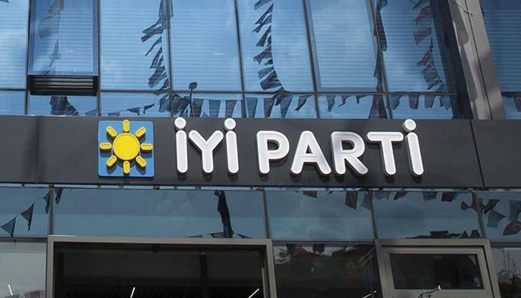 İYİ Parti'de yeni istifalar