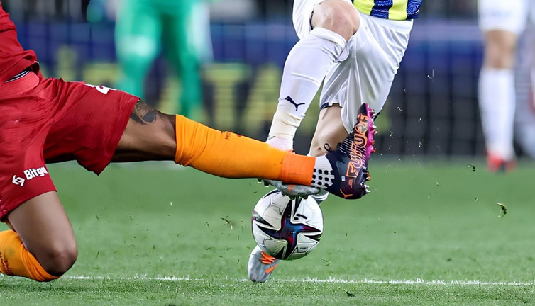 Fenerbahçe-Galatasaray derbisinin favorisi belli oldu