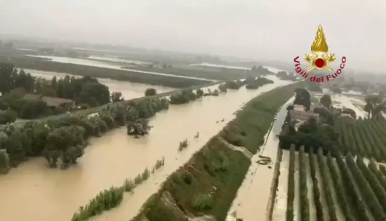 İtalya’da evler tahliye edildi