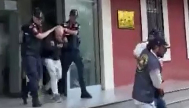 Dayakçı gasp çetesi yakalandı