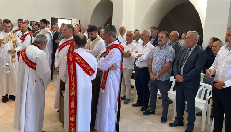 Meryem Ana Kilisesi kutsama ayiniyle yeniden ibadete açıldı. Terör bitince Mardin Midyat'a geri döndüler