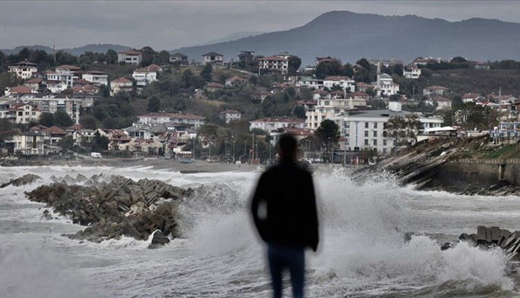 Meteoroloji'den Trabzon, Rize ve Artvin için kritik uyarı! Kuvvetli sağanak geliyor. 1 Ekim 2024