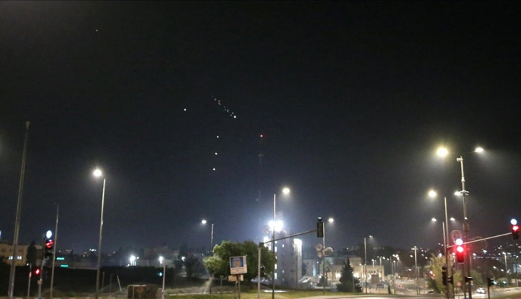 İran devrim muhafızlarından açıklama: İşgal topraklarının kalbini hedef aldık