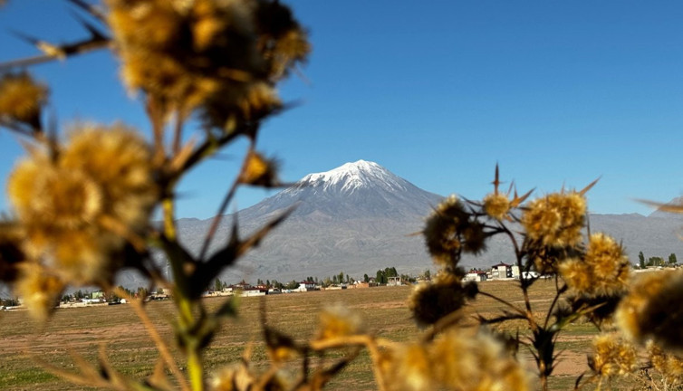 Türkiye’nin “çatısı” karla kaplandı. Mevsimin ilk karı yağdı