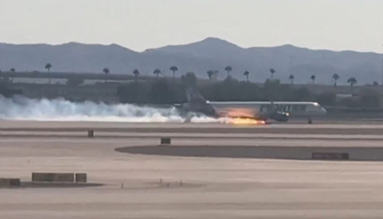 Uçağın iniş takımı alev aldı yolcular büyük tehlike atlattı