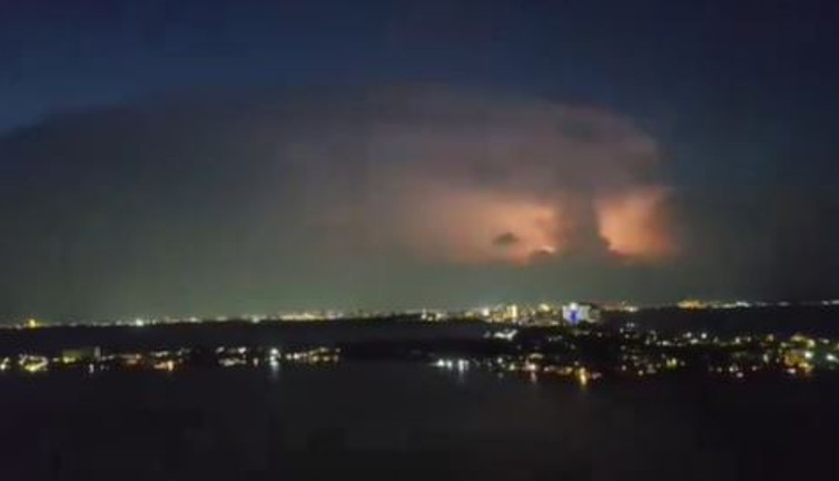 Milton Kasırgası'ndan kaçış. Uzun araç kuyrukları oluştu