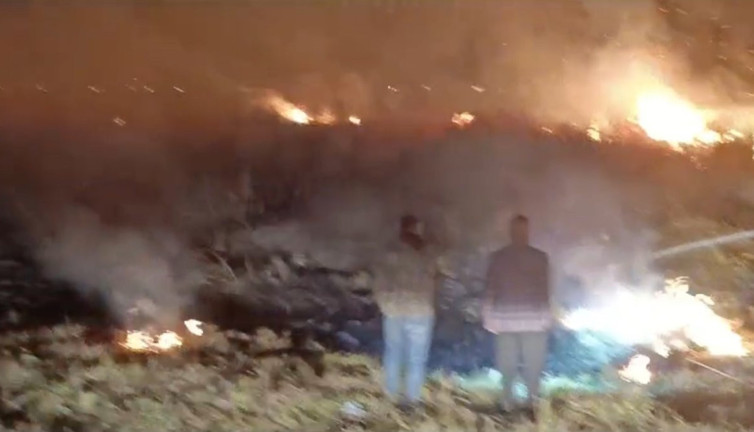 Nehil sazlığı cayır cayır yandı