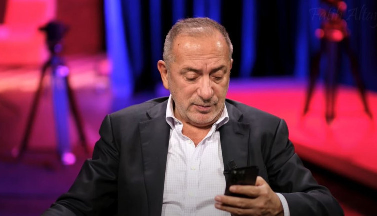 Fatih Altaylı telefonuna gelen ihbarı açıkladı: Devletin bilmemesi imkansız, içeride neler oluyor