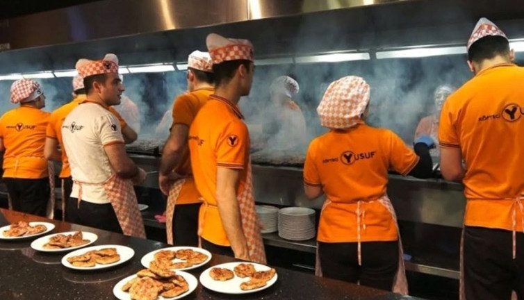 Köfteci Yusuf’a çökmek isteyen mafyaya hangi bakan engel oldu