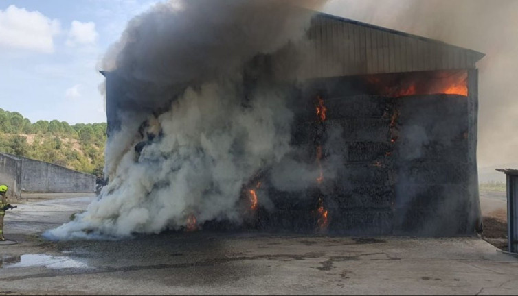 Çanakkale Çan’da saman deposunda yangın
