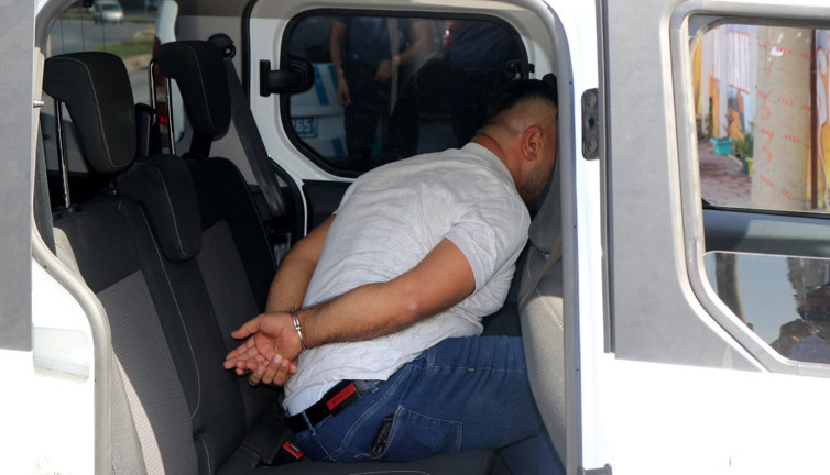 Antalya'da 3 yıl hapis cezası olan şüpheli 10 kilometrelik takiple yakalandı