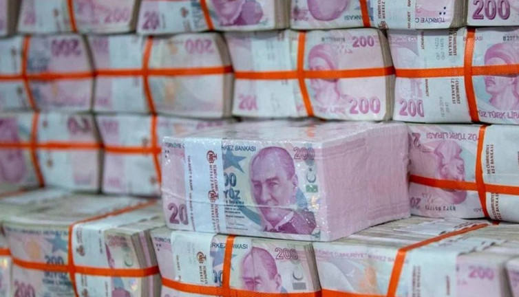 Bütçedeki açık ikiye katlandı1 trilyon 74 milyarı aştı