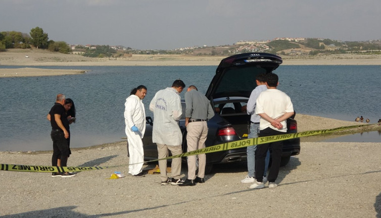 Katiliyle olan fotoğraflarına yaptığı yorum şoke etti. Sevgilisi tarafından öldürülmüştü