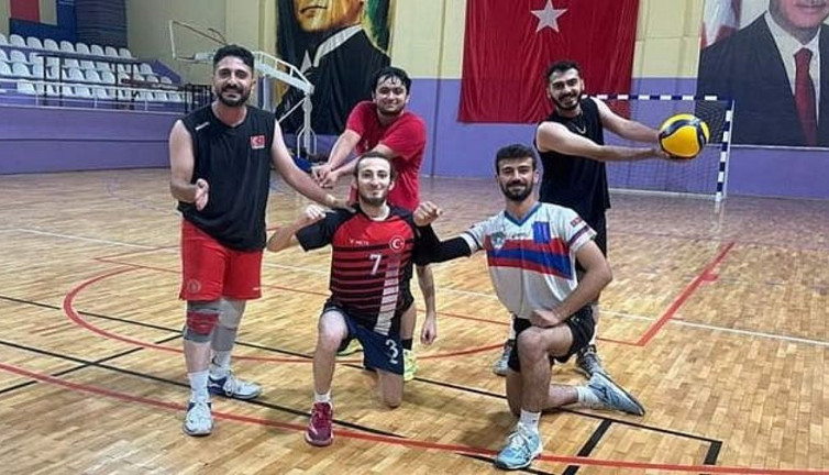 Filenin dadaşlarının Tuşba ile karşılaşıyor