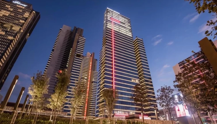 İstanbul'un tam ortasındaki gökdeleni CHP'li belediye mühürledi