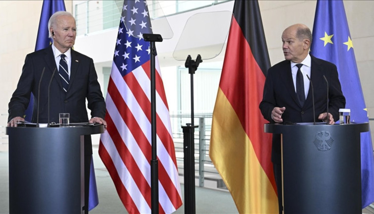 Biden Scholz ile görüştü