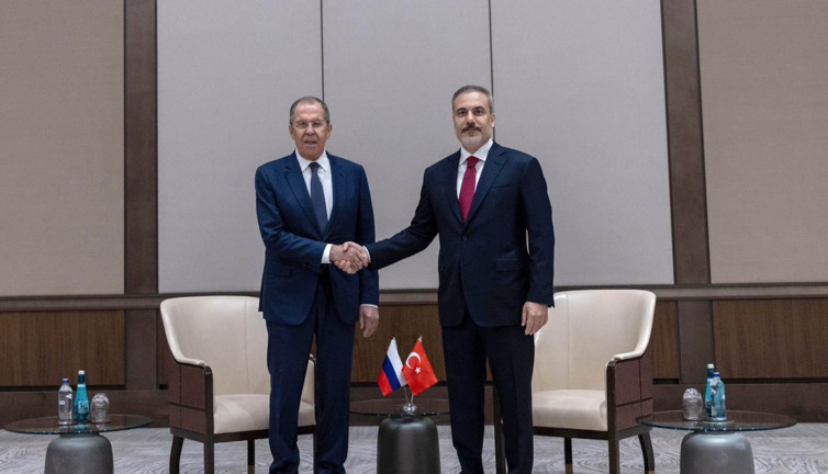 Bakan Fidan Lavrov ve Mirzoyan ile görüştü