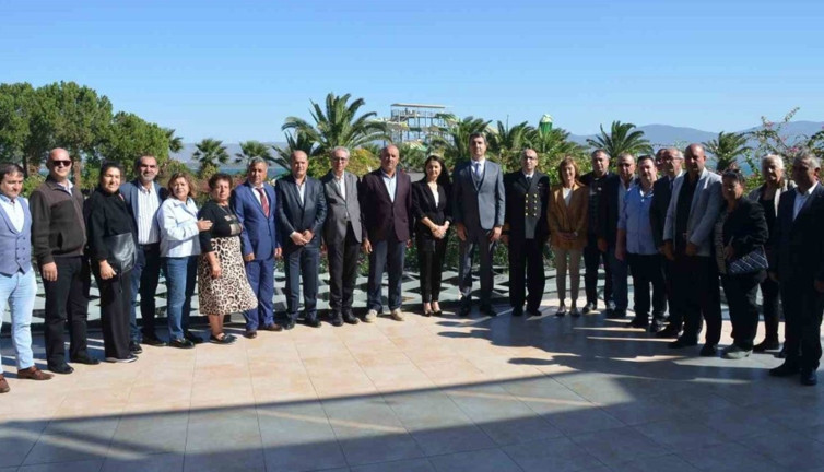 Didim'de muhtar kahvaltısı