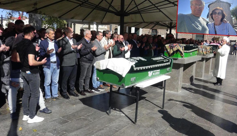 Aksaray'daki tur otobüsü kazasında ölen Tunalılar çiftine Balıkesir'de son veda