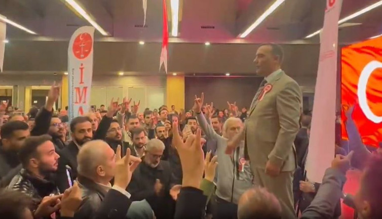 Milliyetçi Avukatlar Grubu 'Çırpınırdı Karadeniz'i söyledi