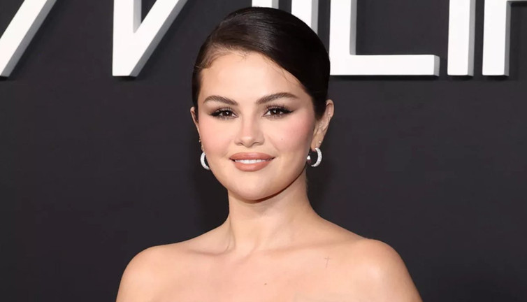 Selena Gomez, Emilia Pérez Galası'nda göz doldurdu