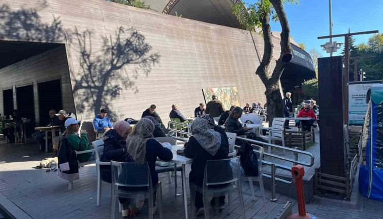 Sıcak havanın tadını çıkardılar