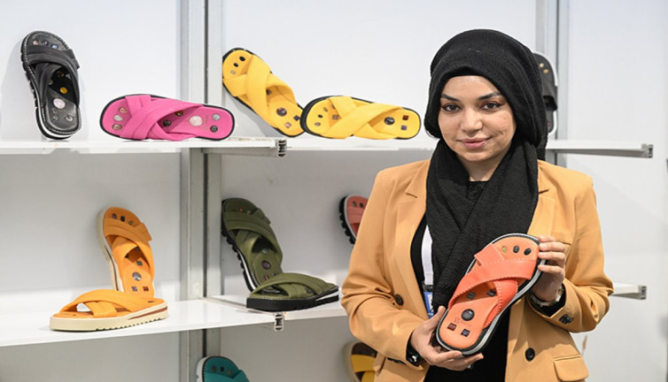 Kadın girişimciden "şifalı" terlik ihracatı