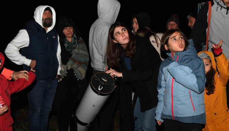 Bilim tutkunlarını soğuk hava durduramadı!