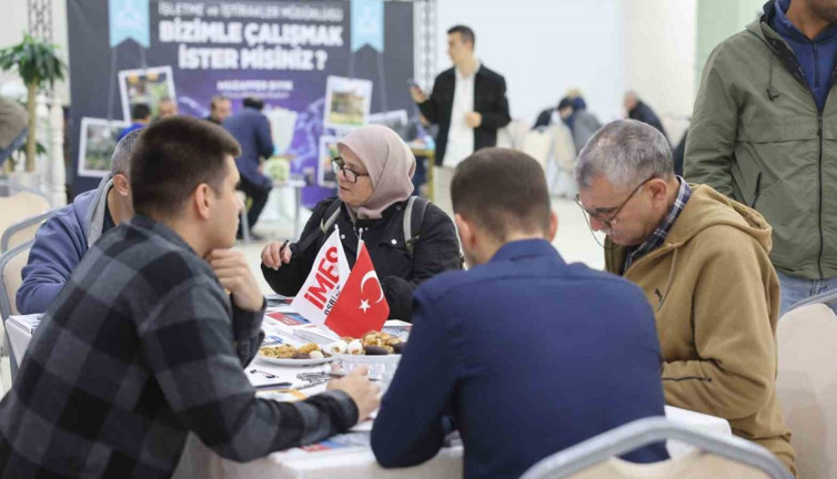 İstihdam Fuarı’nda 42 firma stant açtı