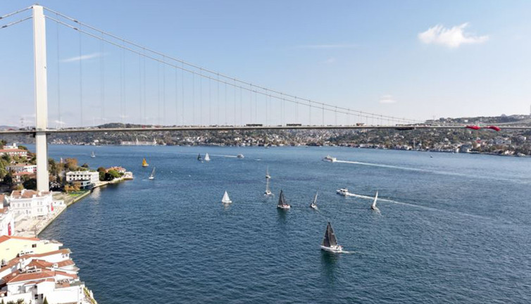 Boğaz'da Cumhuriyet Kupası'nı kazanabilmek için mücadele ettiler