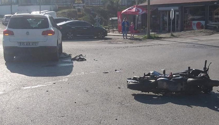Kazada motosiklet sürücüsü komiser ağır yaralandı
